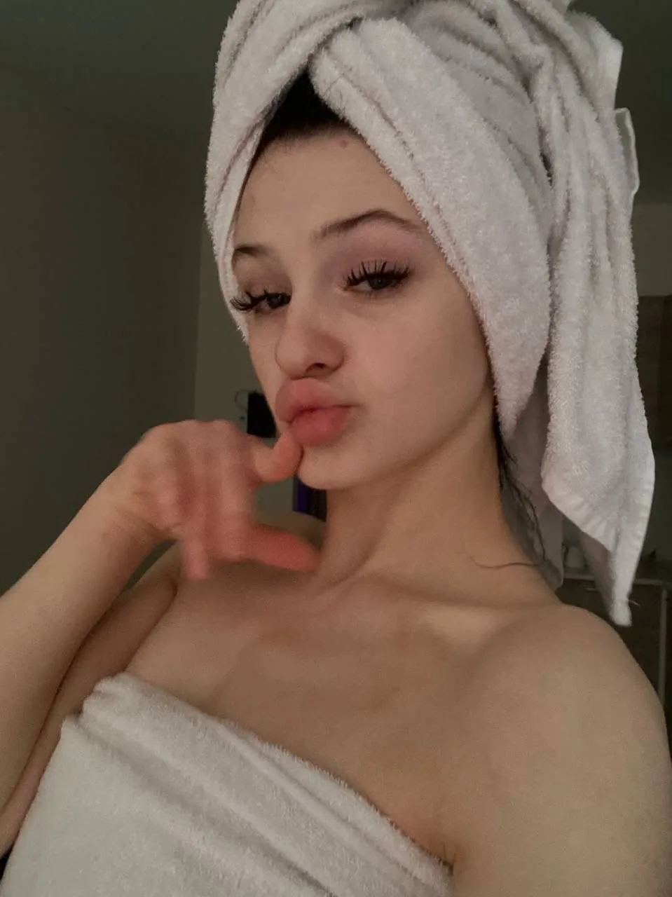 Leyla - Kartal Escort