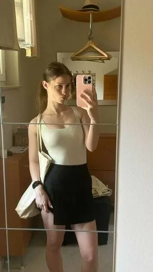 Nazlı - Yali, Kartal Escort