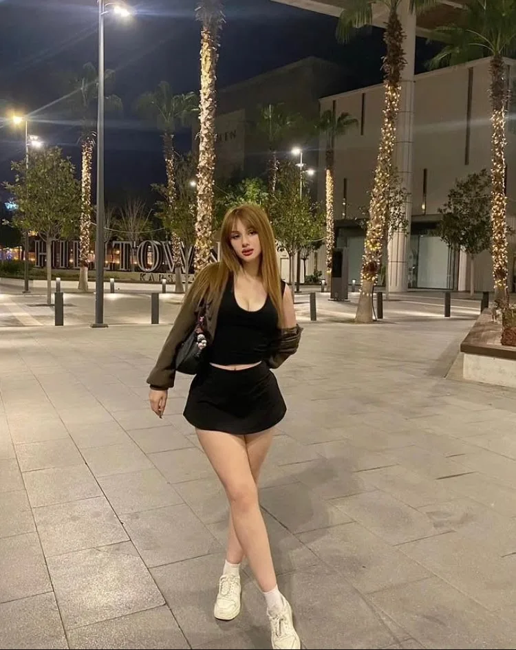 Özlem - Kartal Escort