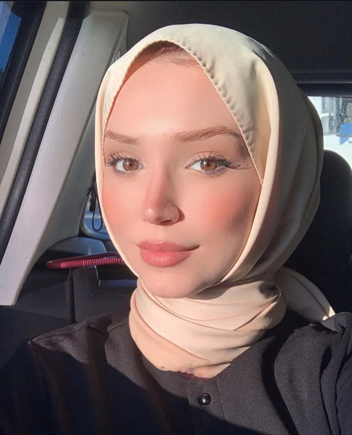 Hilal - Kartal Escort