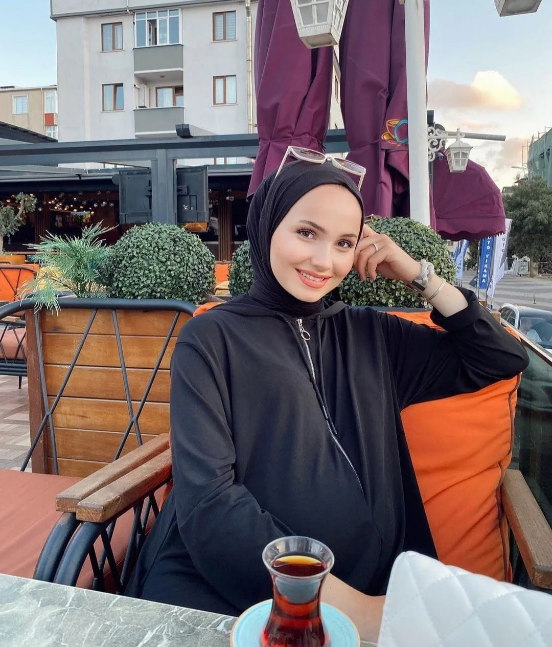Çağla - Kartal Escort